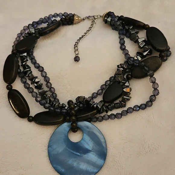 Vtg Twisted Multi-strand Acrylic Hematite Beaded Shell Pendant Festival Necklace - Picture 2 of 7
